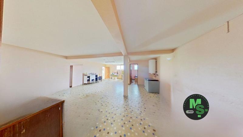 Maison - 216 m² - 7 pièces