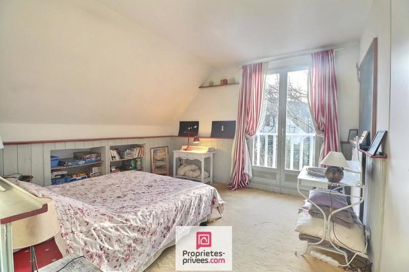 Maison - 197 m² - 8 pièces