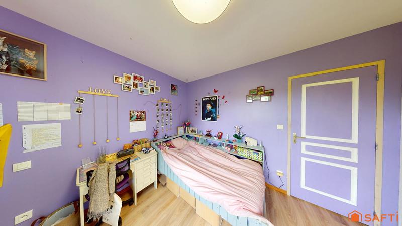 Maison - 205 m² - 5 pièces