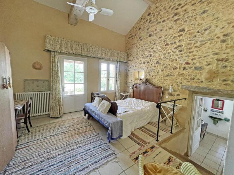 Maison - 287 m² - 7 pièces