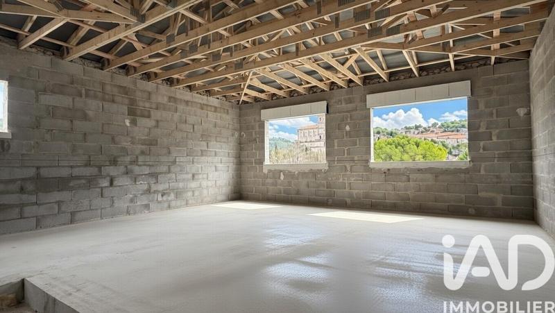 Maison - 140 m² - 4 pièces