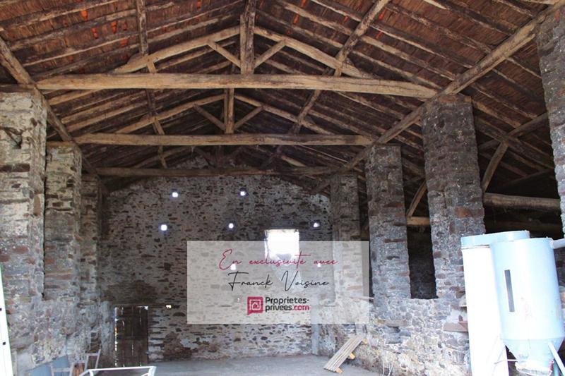 Maison - 230 m² - 3 pièces