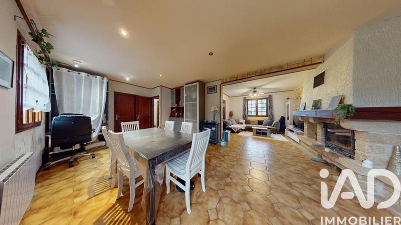 Maison - 122 m² - 7 pièces