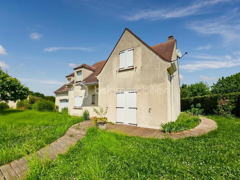 Pavillon - 150 m² - 6 pièces