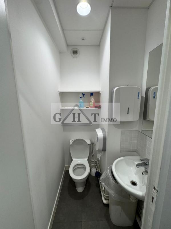 Local commercial - 220 m²