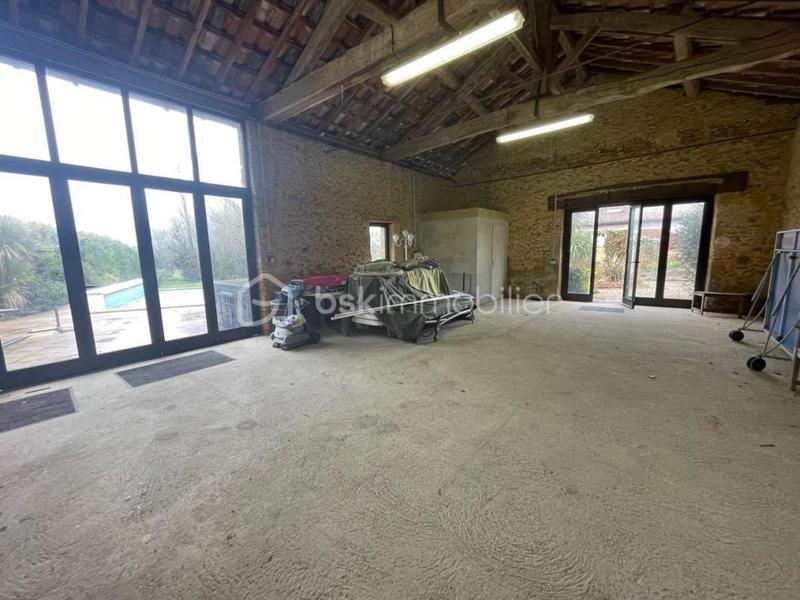 Demeure - 388 m² - 10 pièces