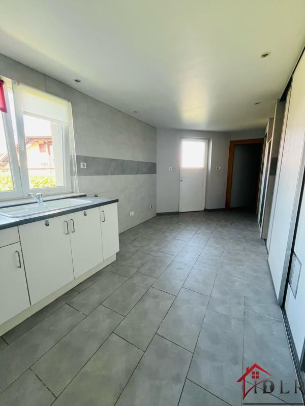 Maison - 240 m² - 7 pièces