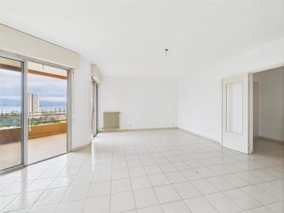 Appartement - 82 m² - 3 pièces