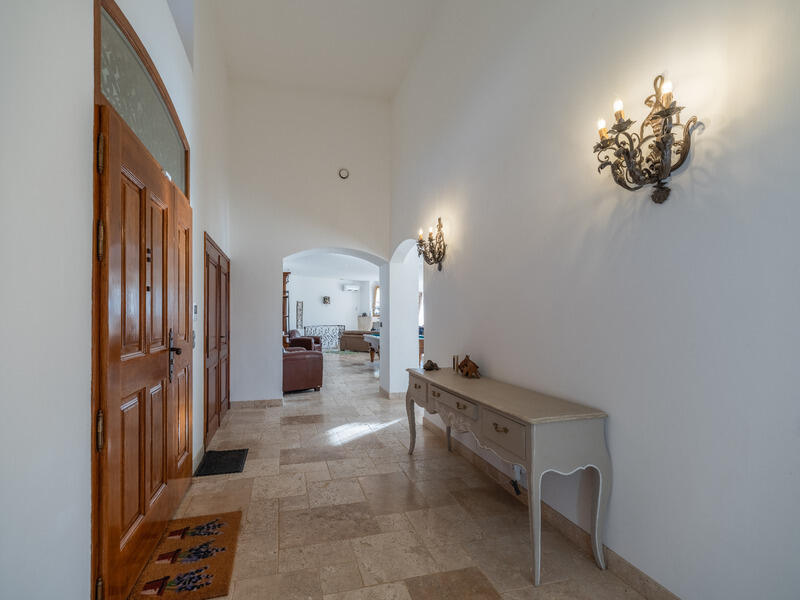Villa - 357 m² - 10 pièces