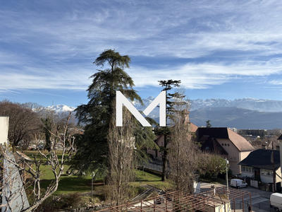 Appartement - 82 m² - 3 pièces