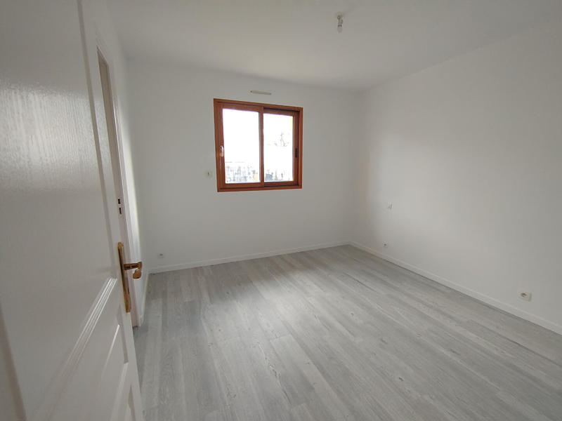 Maison - 102 m² - 5 pièces