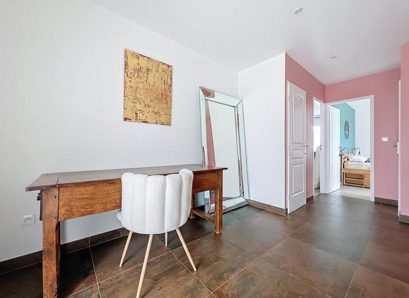 Maison - 97 m² - 3 pièces