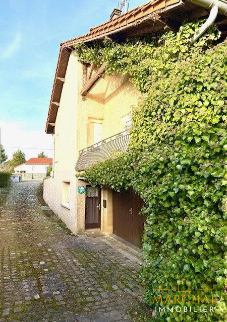 Maison traditionnelle - 200 m² - 8 pièces