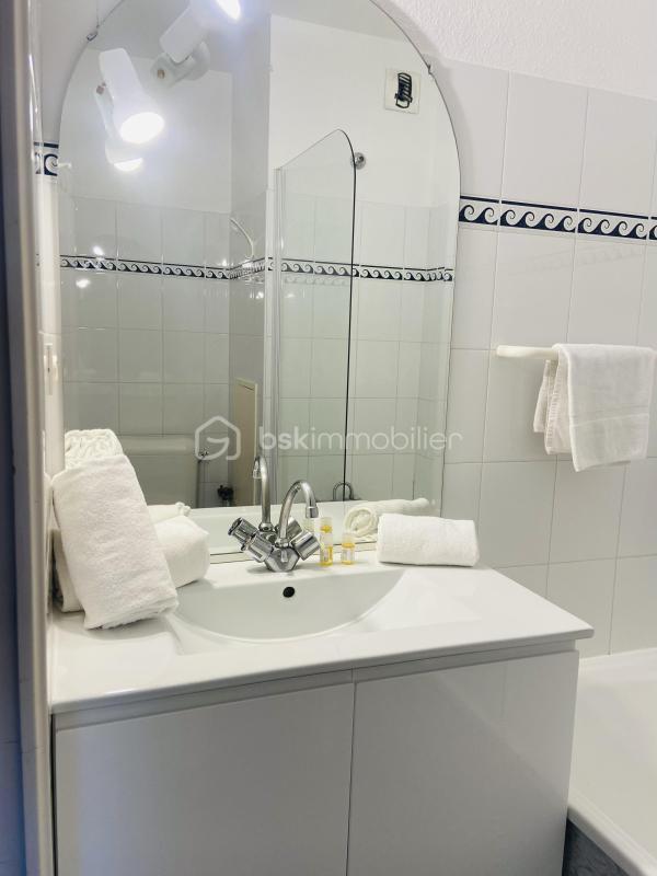 Studio - 30 m² - 1 pièce