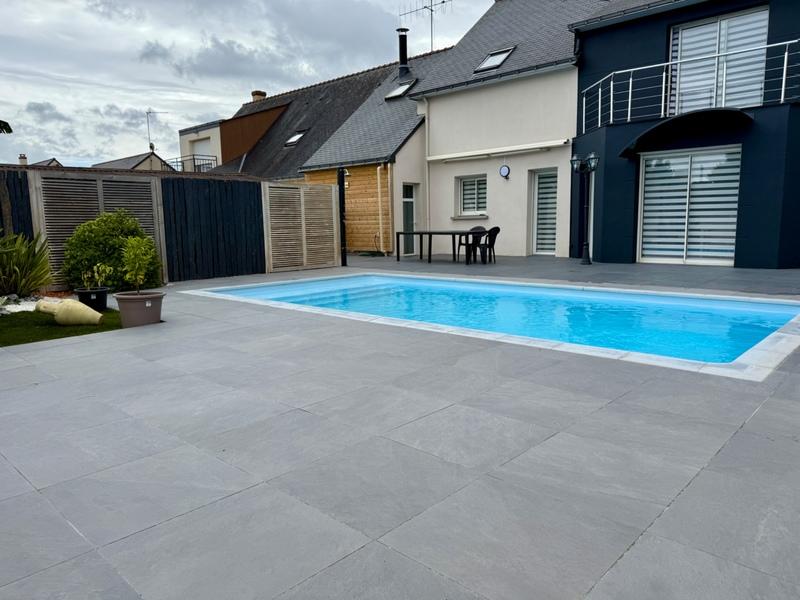 Maison - 180 m² - 9 pièces