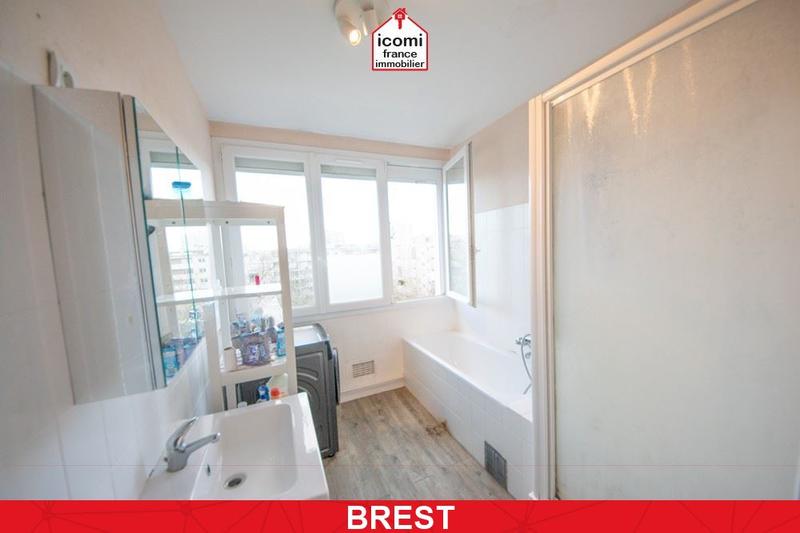 Appartement - 100 m² - 6 pièces