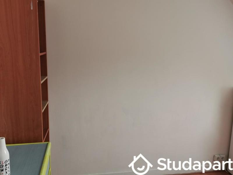 Chambre - 12 m² - 1 pièce