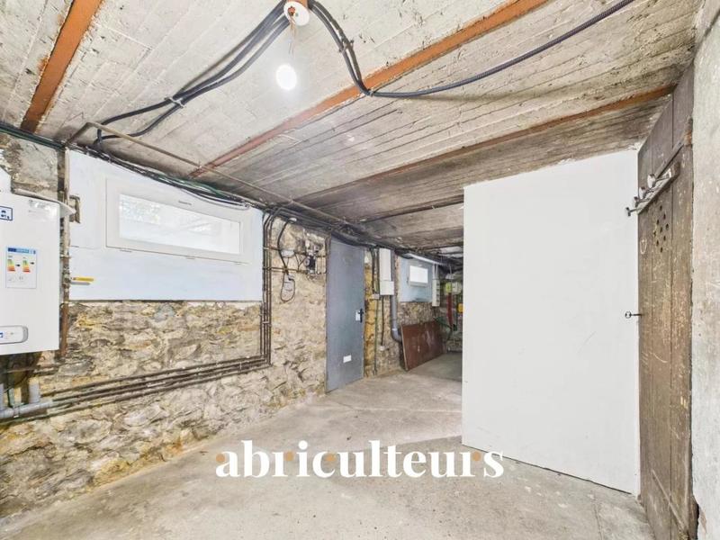 Maison - 92 m² - 7 pièces