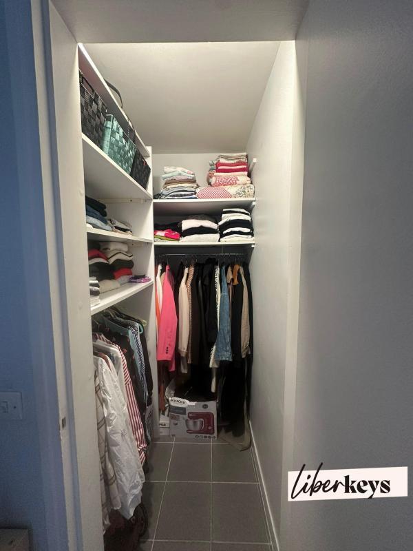 Studio - 30 m² - 1 pièce