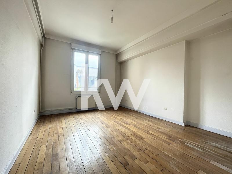 Appartement - 106 m² - 6 pièces
