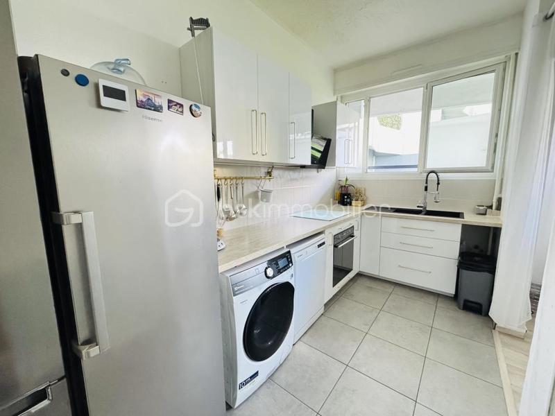 Appartement - 94 m² - 5 pièces