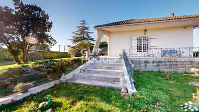 Maison - 195 m² - 7 pièces