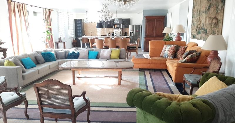 Maison - 700 m² - 15 pièces