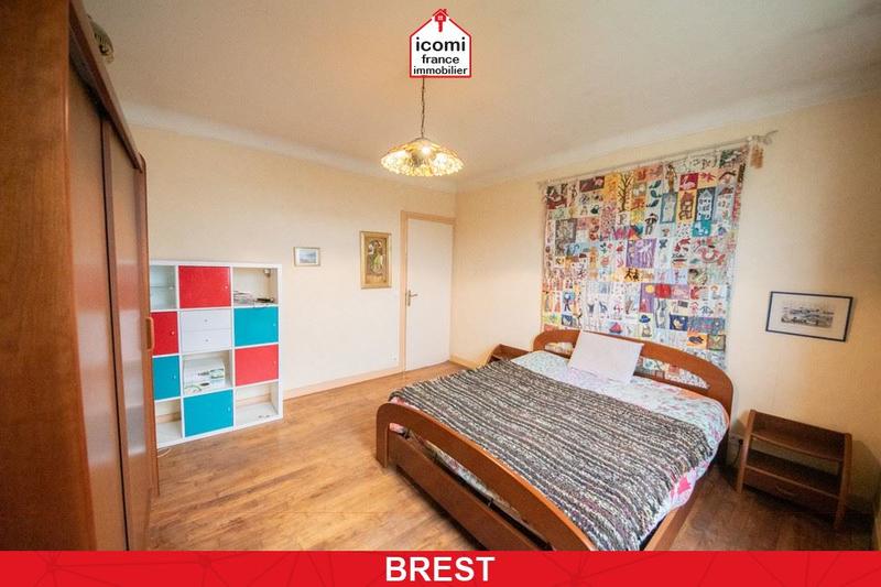 Maison - 123 m² - 7 pièces