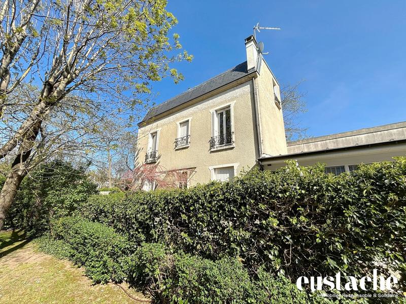 Maison ancienne - 207 m² - 6 pièces