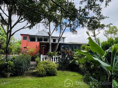 Villa - 200 m² - 8 pièces