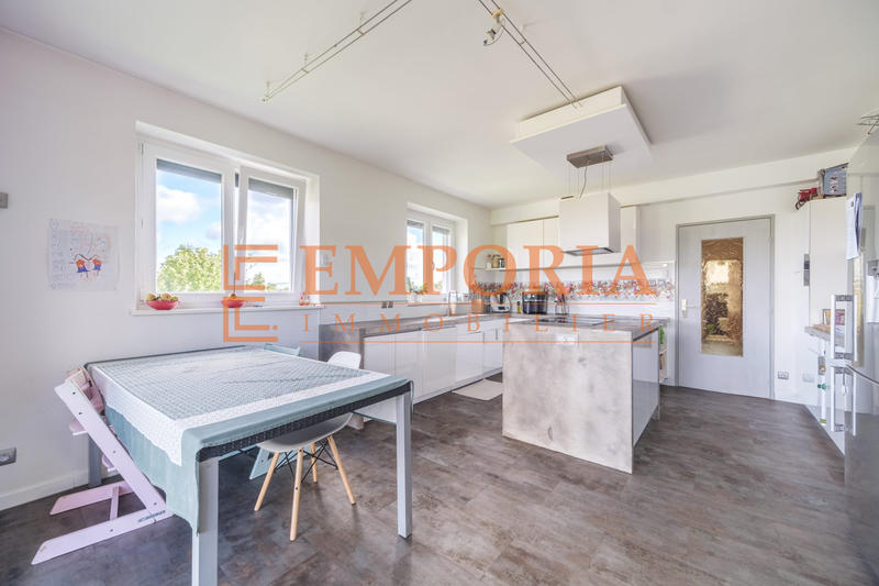 Maison - 165 m² - 6 pièces