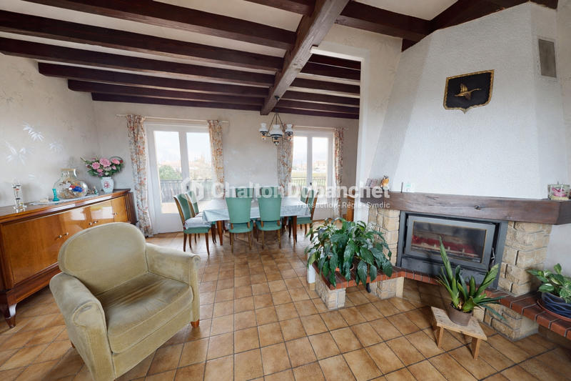 Maison - 90 m² - 4 pièces