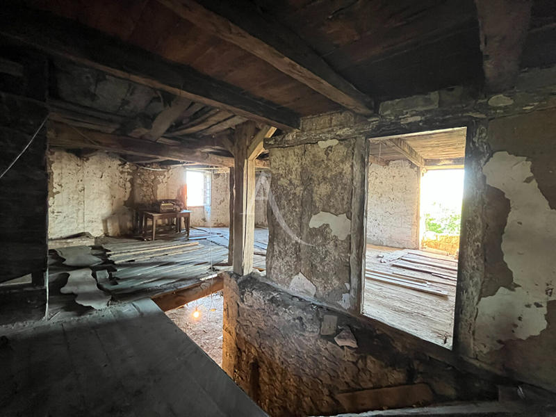 Maison - 146 m² - 2 pièces