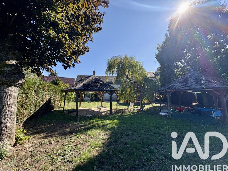 Maison - 345 m² - 8 pièces