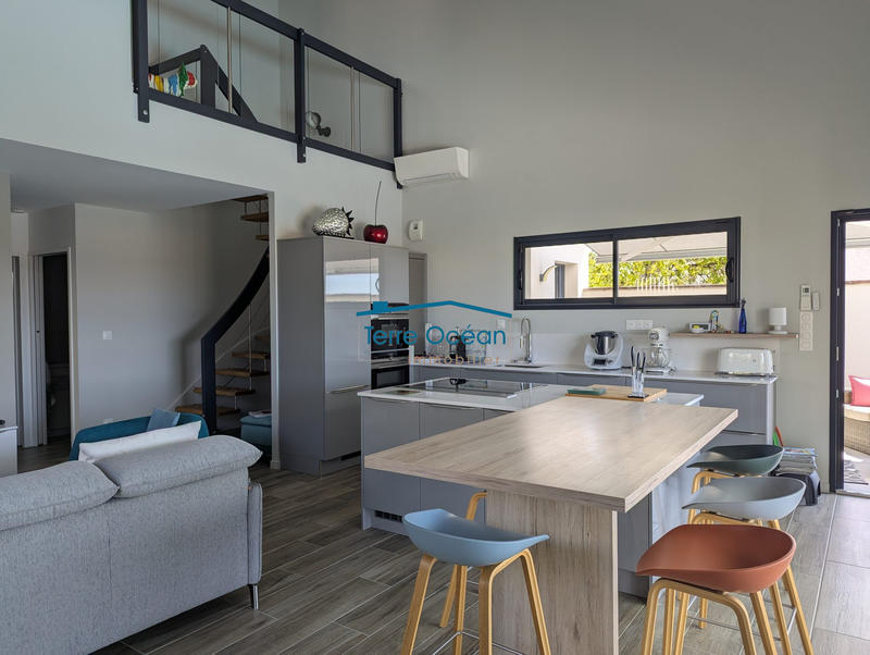 Maison contemporaine - 106 m² - 4 pièces