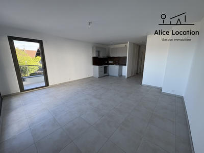 Appartement - 67 m² - 3 pièces