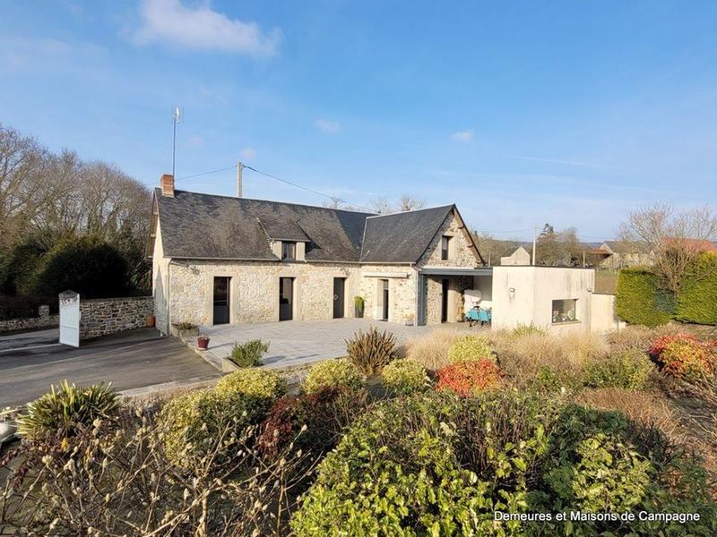 Maison en pierre - 122 m² - 4 pièces
