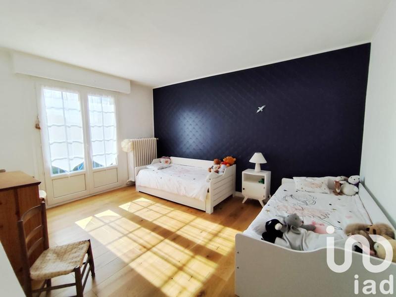 Maison - 303 m² - 9 pièces