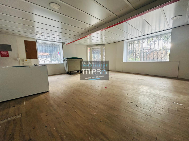 Local commercial - 178 m²