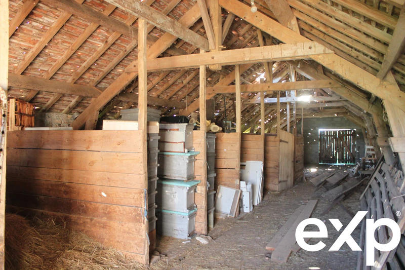 Ferme - 800 m² - 1 pièce