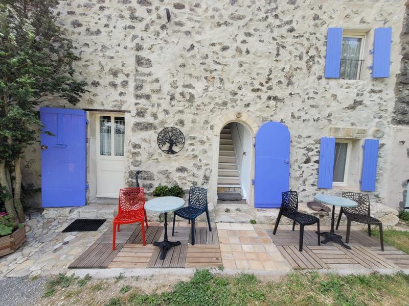 Maison - 222 m² - 8 pièces