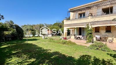 Villa - 185 m² - 7 pièces