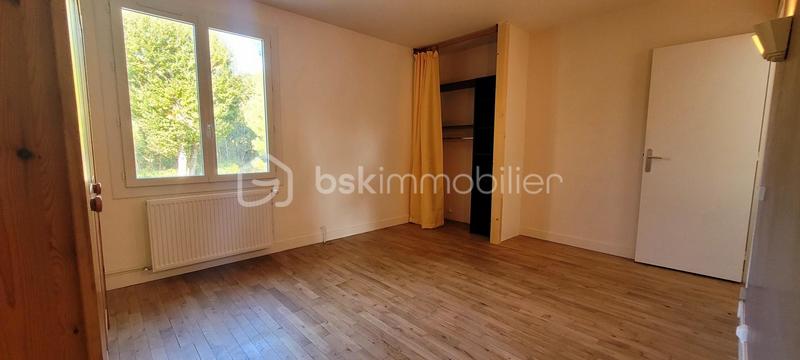 Maison - 111 m² - 5 pièces