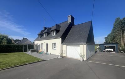 Maison - 96 m² - 6 pièces