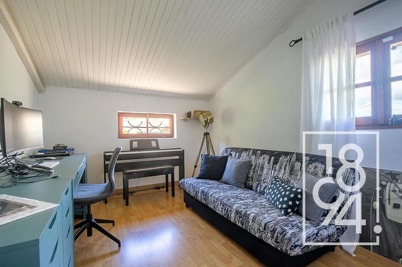 Maison - 147 m² - 6 pièces