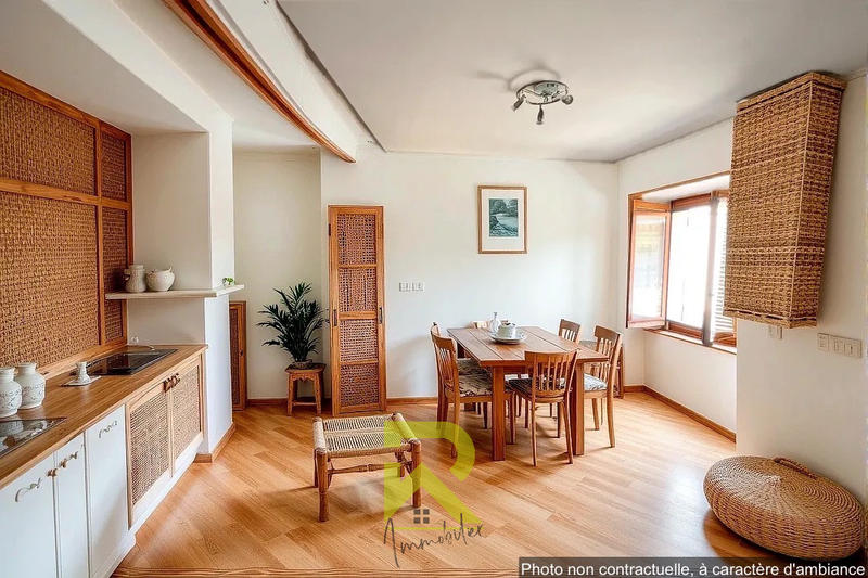 Maison de village - 94 m² - 6 pièces