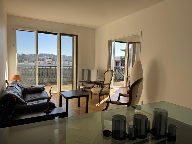 Appartement - 86 m² - 4 pièces