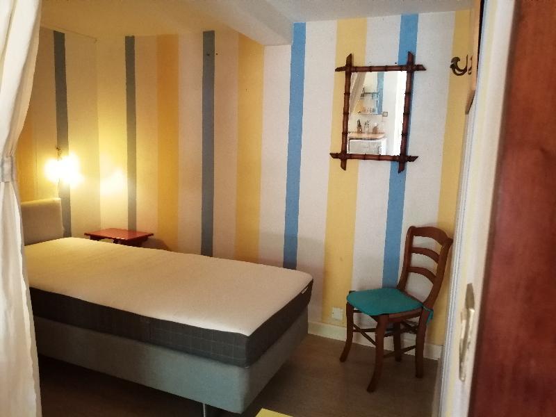 Studio - 25 m² - 1 pièce