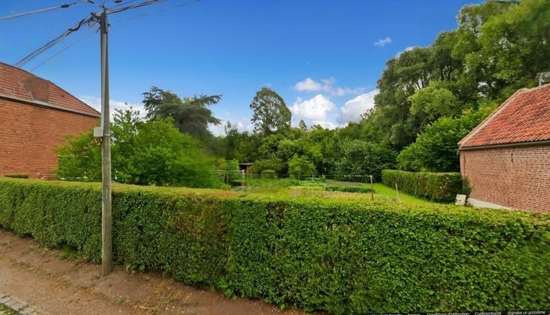 Terrain constructible - 1 000 m²