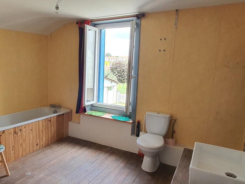 Maison - 83 m² - 8 pièces